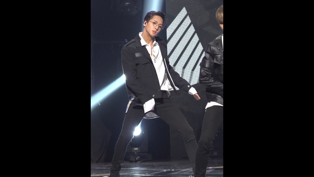 [MPD직캠] 빅스 라비 직캠 'Black Out' (VIXX LAVI FanCam) | @MCOUNTDOWN_2017.5.18