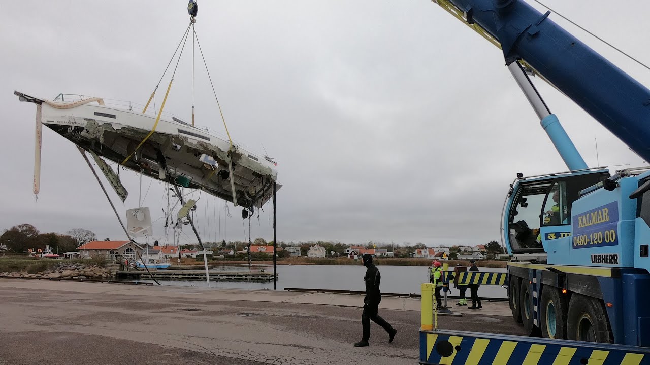 Bärgningen av 40-fotaren Passion i Grönhögens hamn