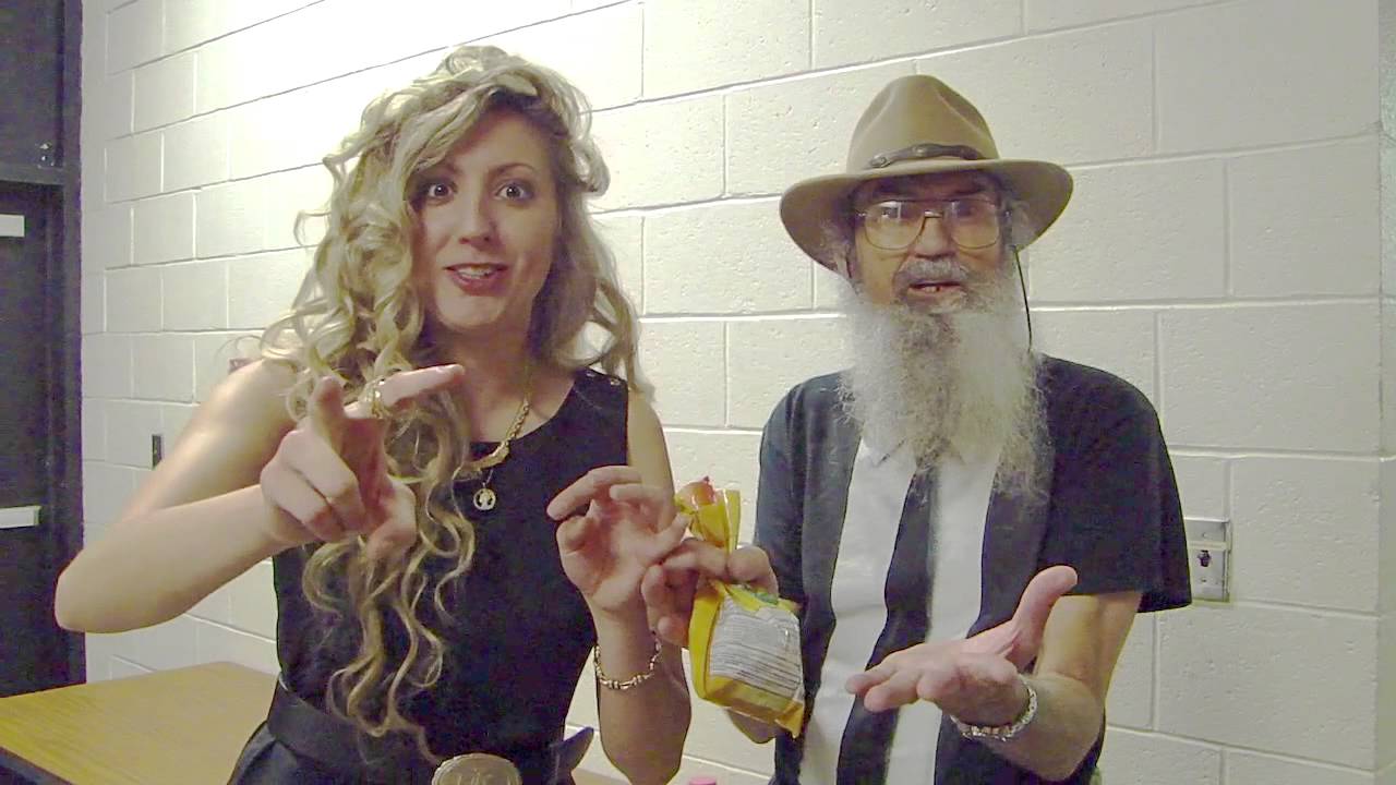 Amber Brooke Taylor & Duck Dynasty's Uncle Si talk