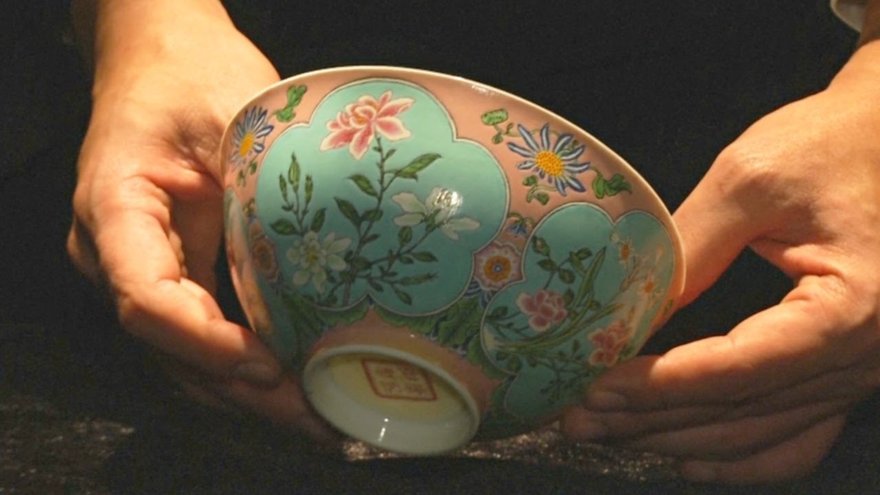 Sotheby's показал древнюю чашу, за которую могут дать $25 млн