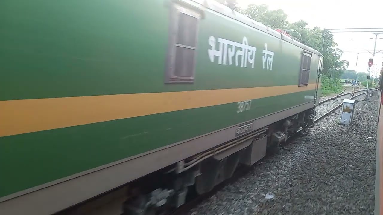 Train Journey  Ghaziabad to Anand vihar Terminal || #indian 