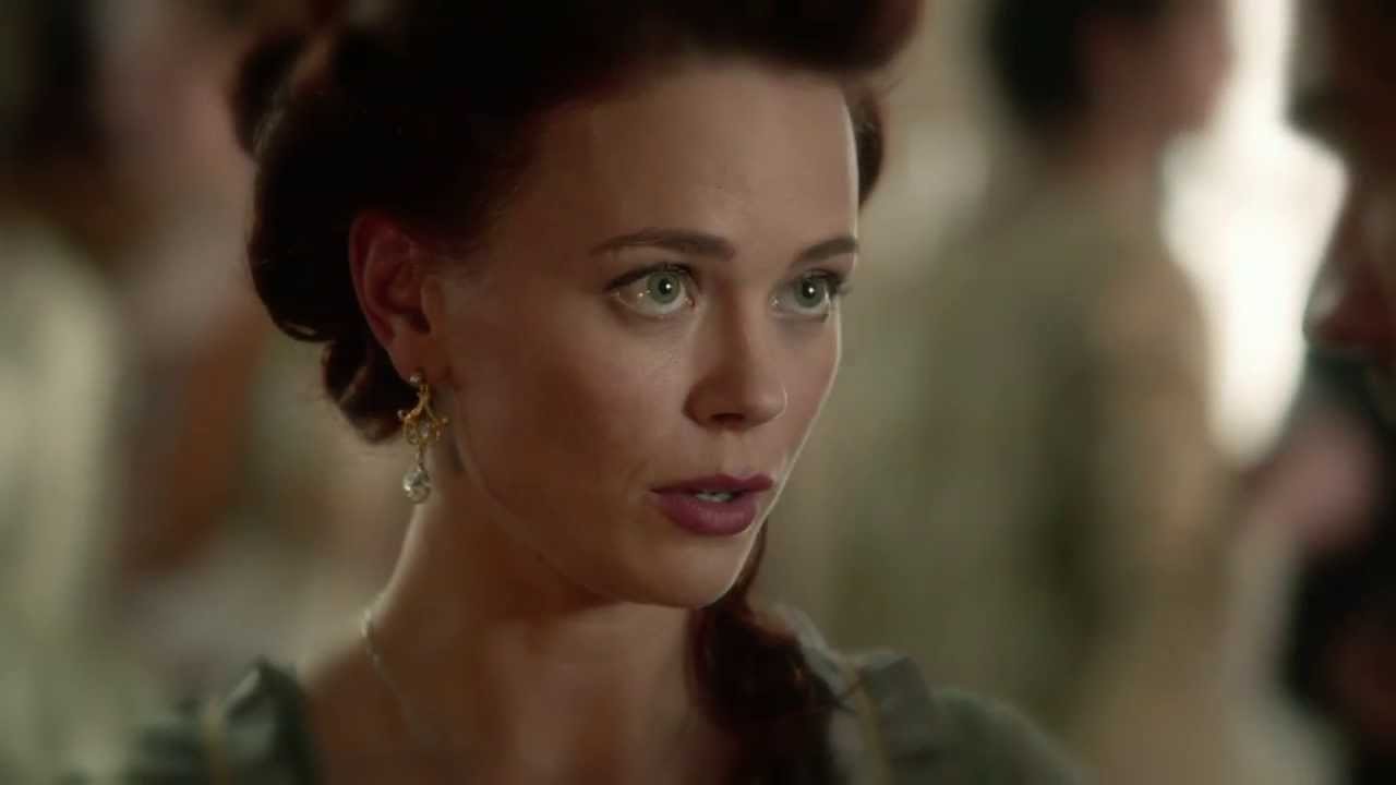 Katia Winter on Sleepy Hollow