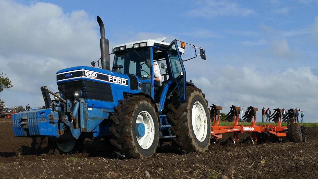 Ford 8830 Powershift Ploughing w/ 6-Furrow Kuhn Manager Plough at Ford Days 2017 | DK Agriculture
