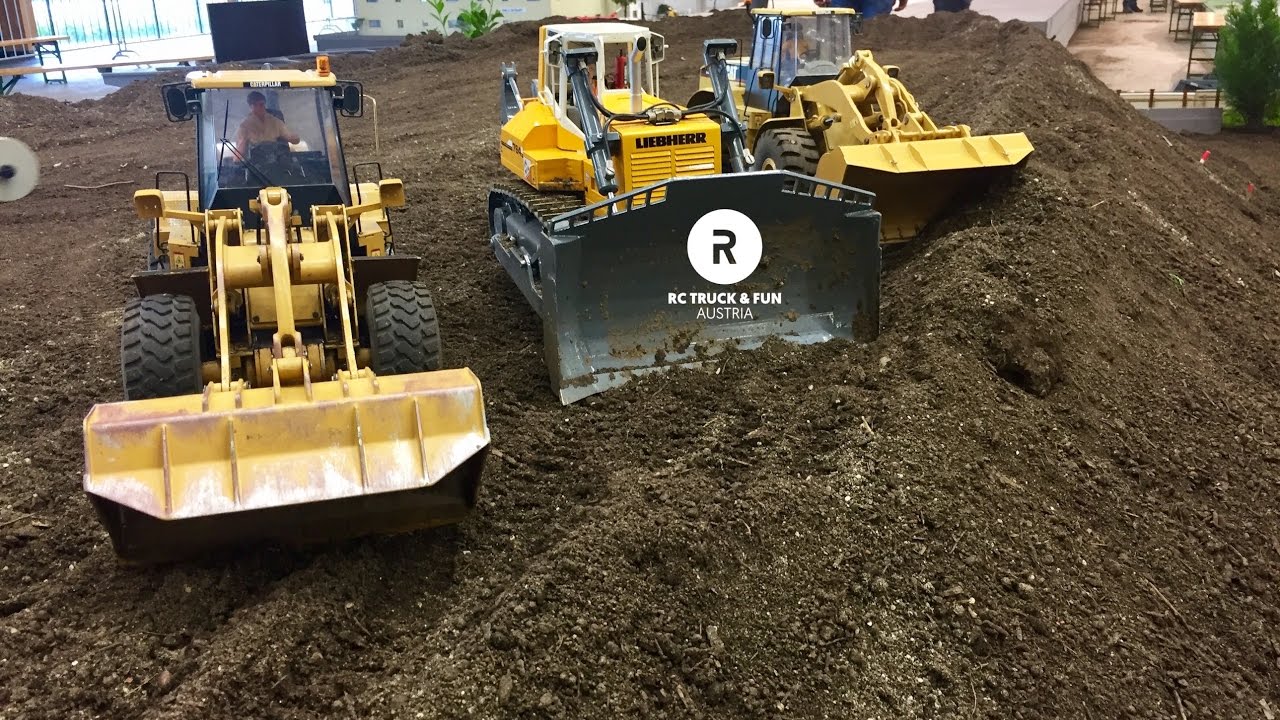 Construction Special !! RC Trucks, Excavator & Wheel loader Action! Wels 2017