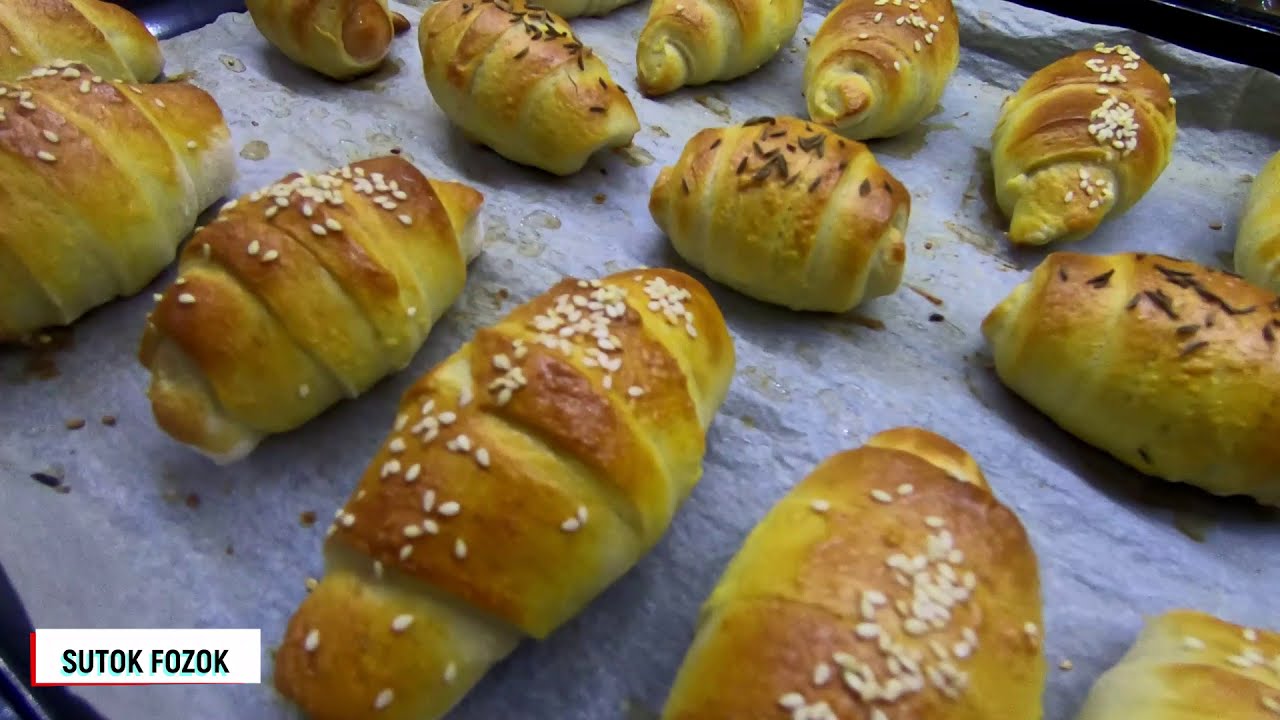 Hotdog Croissant / Virslivel Toltott Kifli / Sutok Fozok