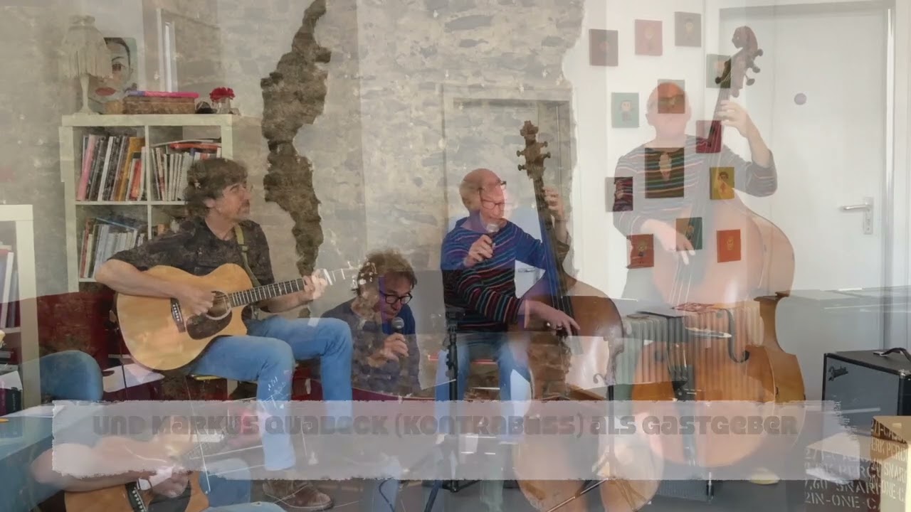 Blue Hour im J&uuml;licher H&ouml;fchen: Kafi Biermann singt aus dem N&auml;hk&auml;stchen!