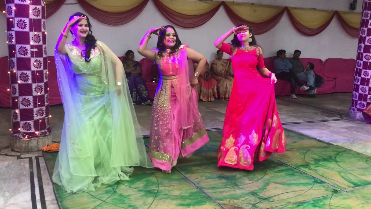 Sisters Dancing at Ladies Sangeet