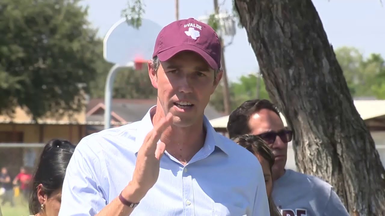 Parents of Uvalde victims hold press conference ahead of gubernatorial debate