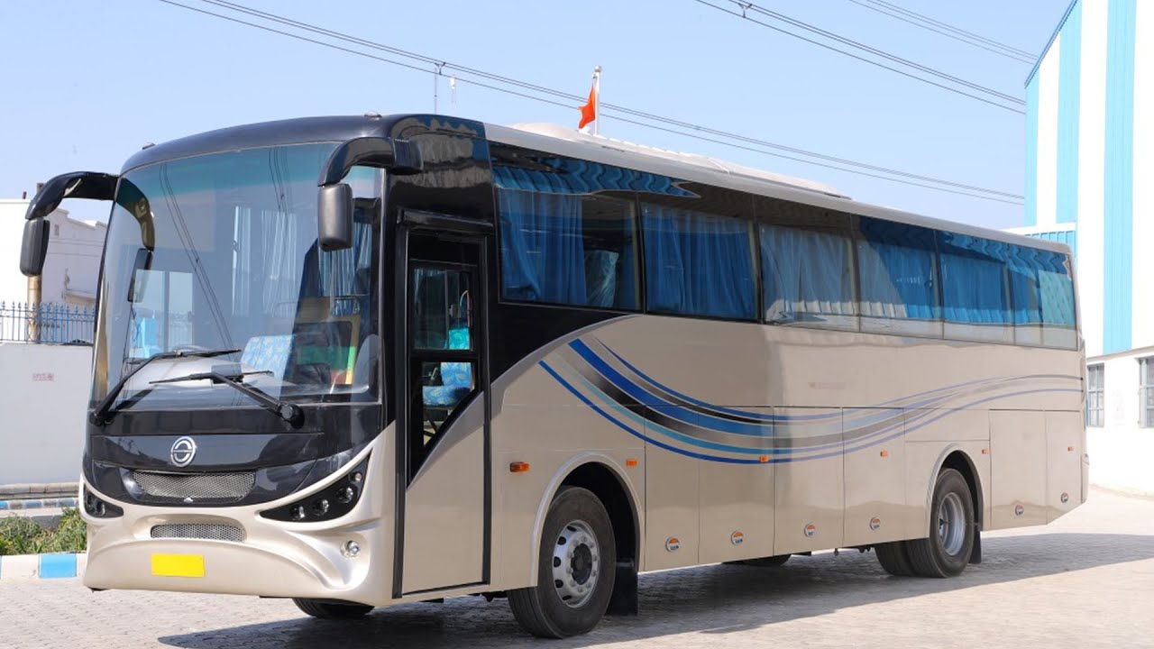 G Dolfino (Guru Ram Dass Body Builders) Luxury Bus