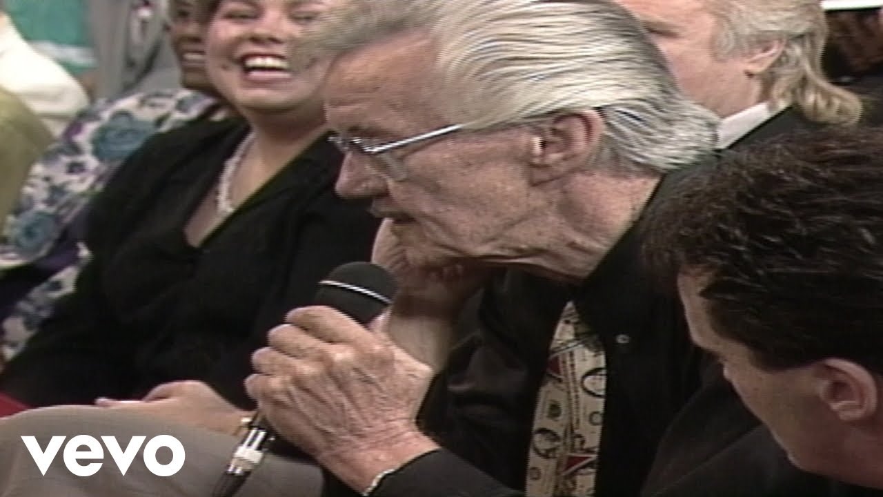 Bill & Gloria Gaither - Just a Little Walk With Jesus [Live] ft. Larry Ford, J.D. Sumner
