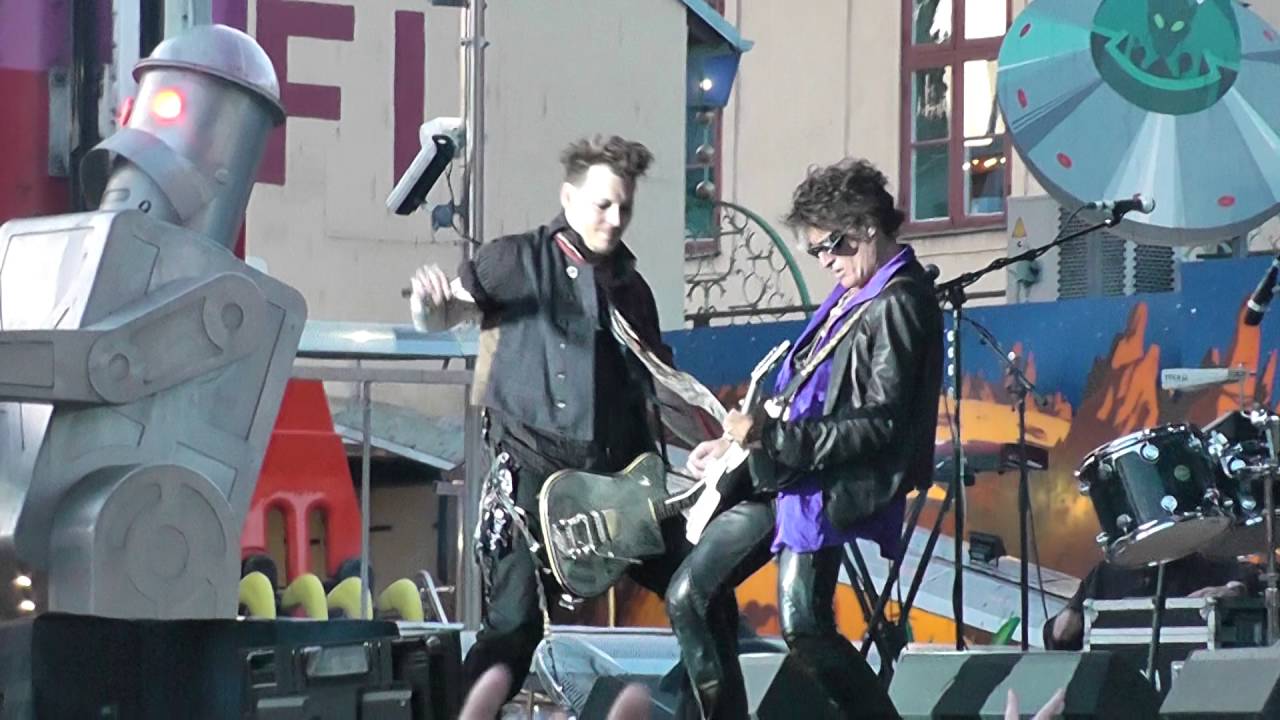 Hollywood Vampires - Ace of Spades  