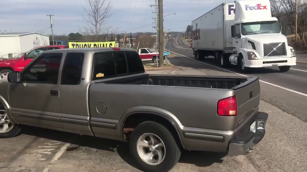 1999 Chevy S10  w/ Super 10 Flowmaster DUALS