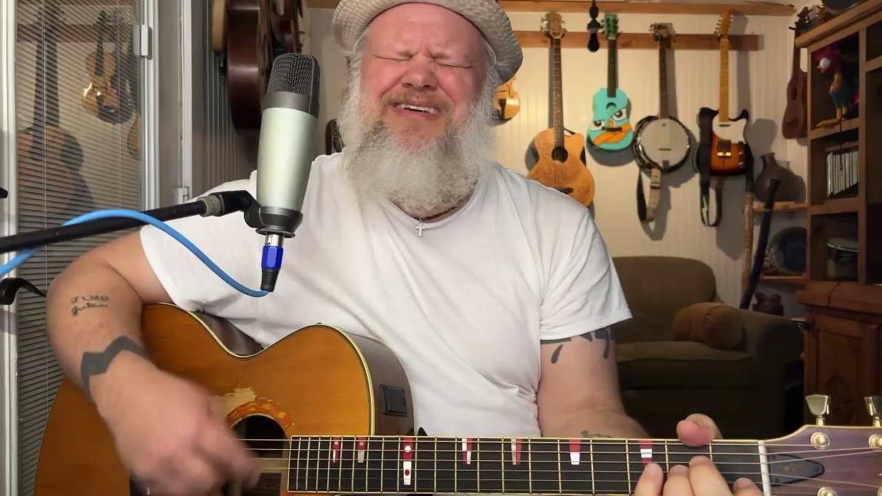 Before the throne of God above #asongaday #wednesdayworship #hymns ￼