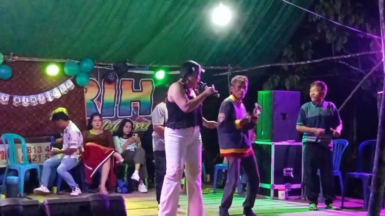 lagu Rijoq daerah Kubar VOC Etri ulbul bersama BETIRIH edisi kamp muliaq 