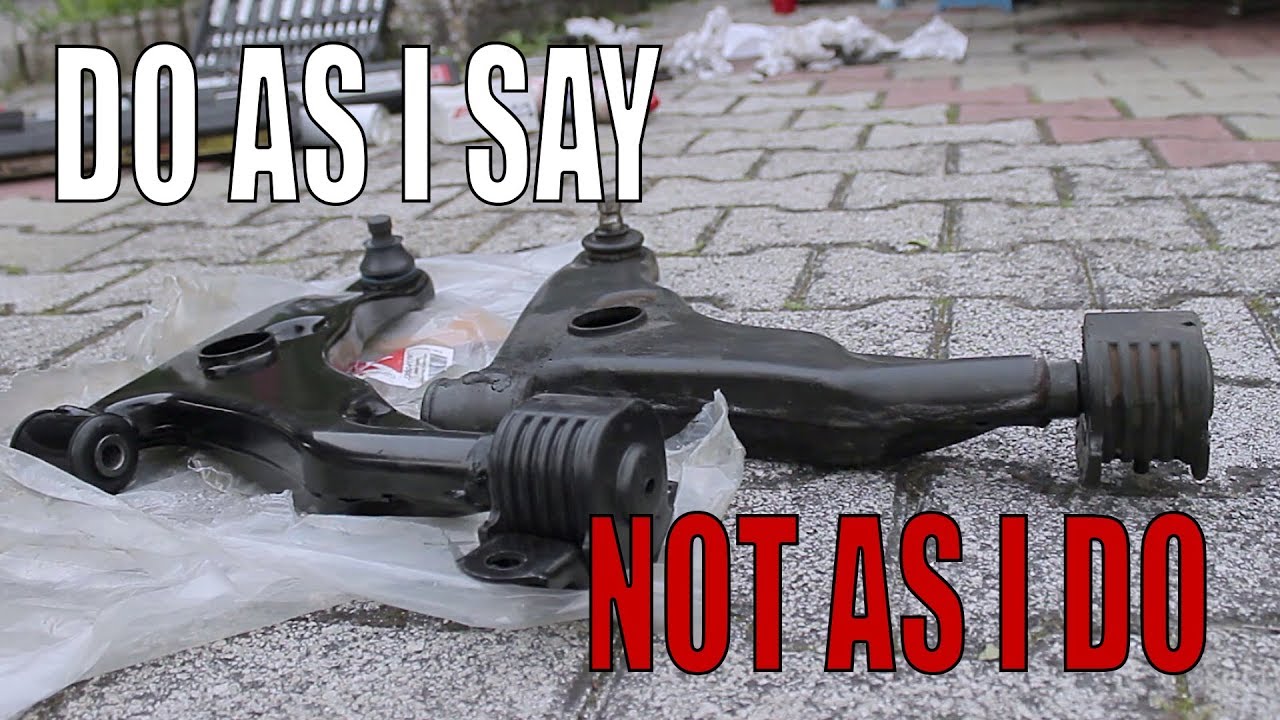 Mitsubishi Carisma control arm replacement in 31 steps (kinda)