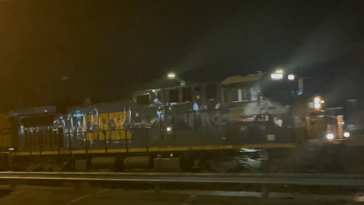 Train going through downtown Tullahoma, Tennessee ￼