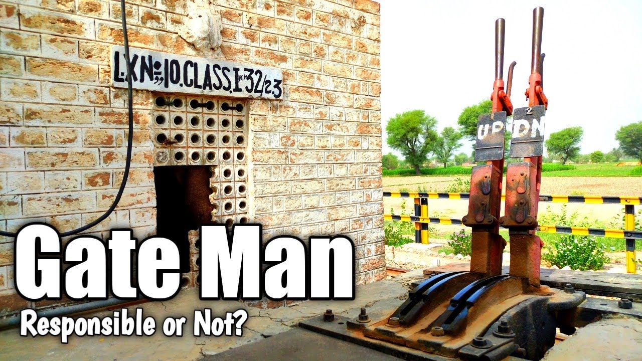 What Is Responsibility Of Pakistan Railway Gate Man ? Pakistan Railway Train | Train Crossing View