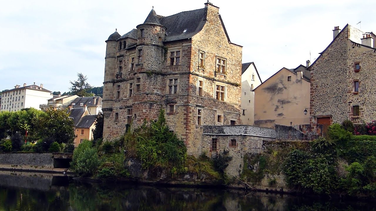 Espalion en Aveyron HD (musique : L'envie d'aimer)