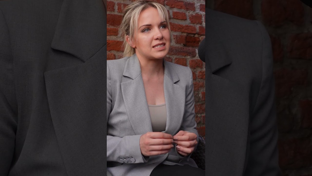 Jak brzmieć wiarygodnie ? #shortyoutube #podcast #reels #motywacja  #polishpodcast #przeciekawi