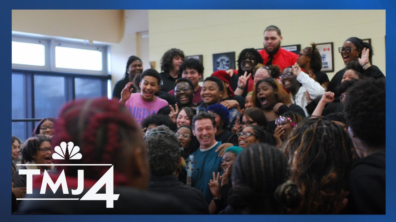 Hugh Jackman surprises Wisconsin students with holiday gifts