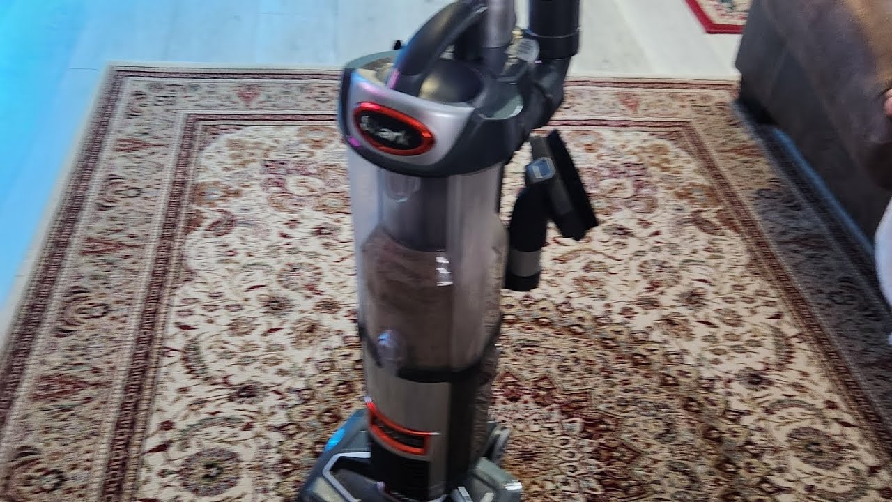Using the shark nv200 vacuum 