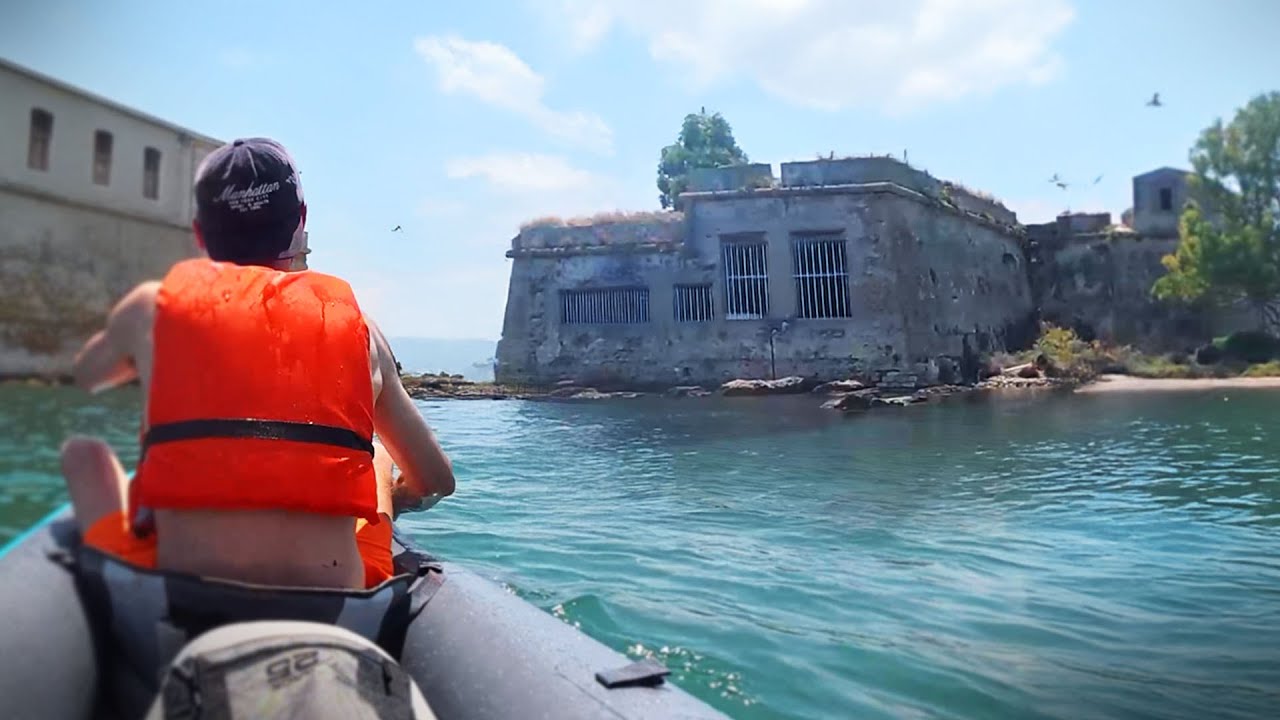 On explore une PRISON ABANDONNEE vieille de 500 ans ! ( Urbex )