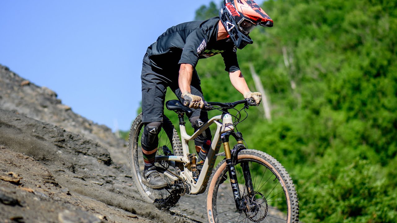 COMO CANSARSE MENOS DE BRAZOS AL BAJAR EN MTB