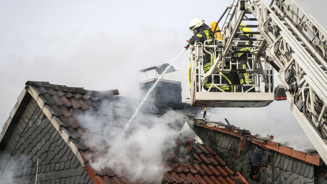Dachstuhlbrand in Wallau
