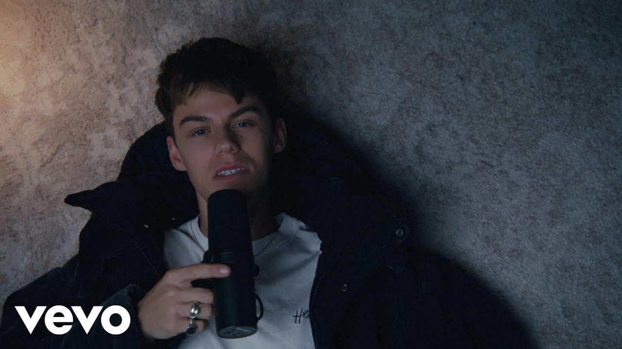 Peder Elias - Call My Name - stripped (Official Acoustic Video)