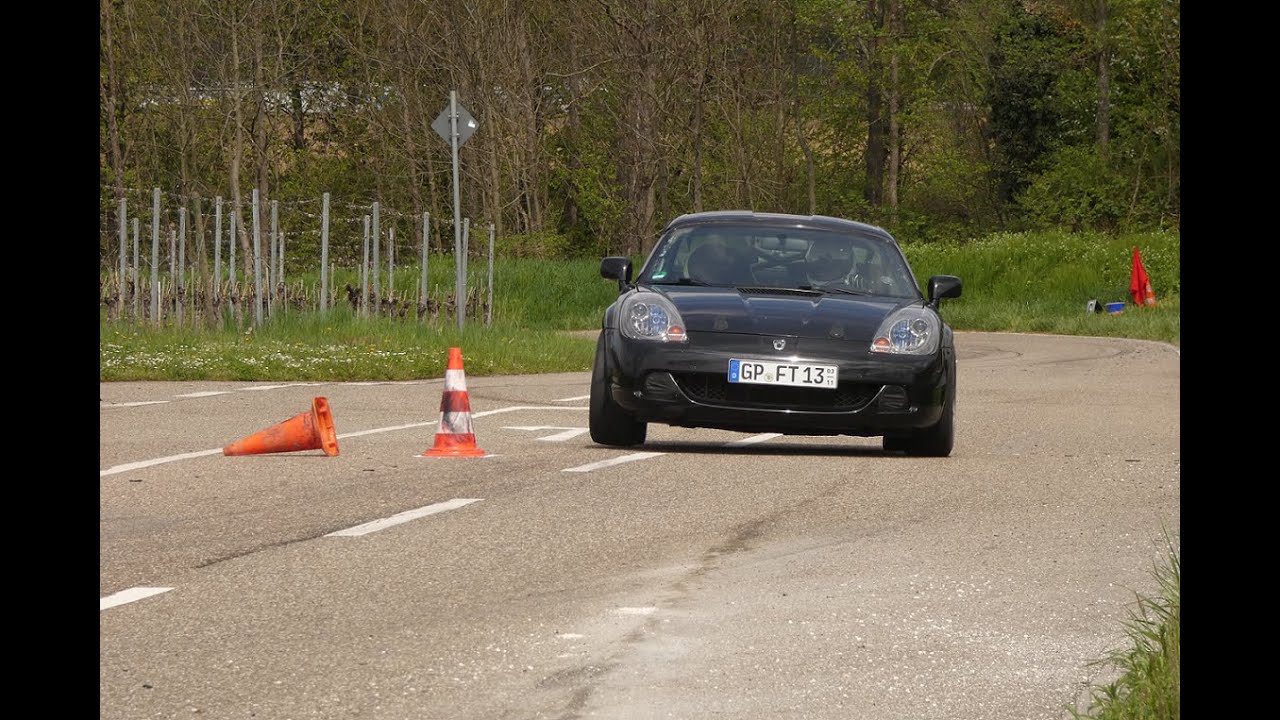 MR2  fährt Clubsportslalom in Heilbronn 2023