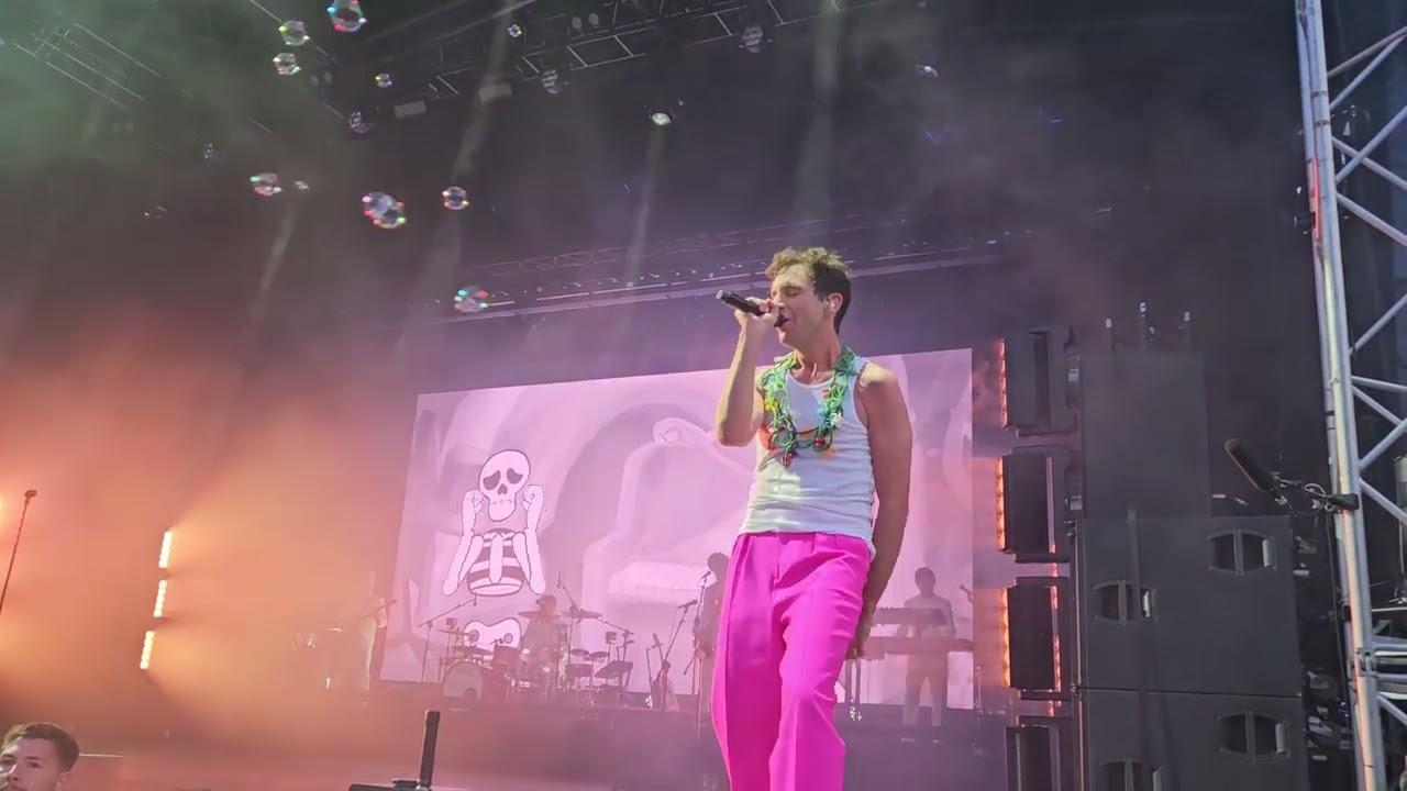 Mika- Spinning Out (NEW SONG 2025) at Leeds, Millenium Square, 03/07/2025