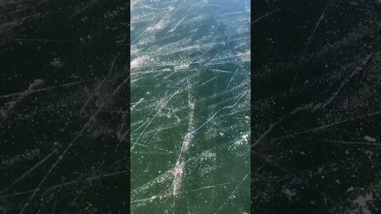 Lago di Endine. Camminare sul lago ghiacciato
