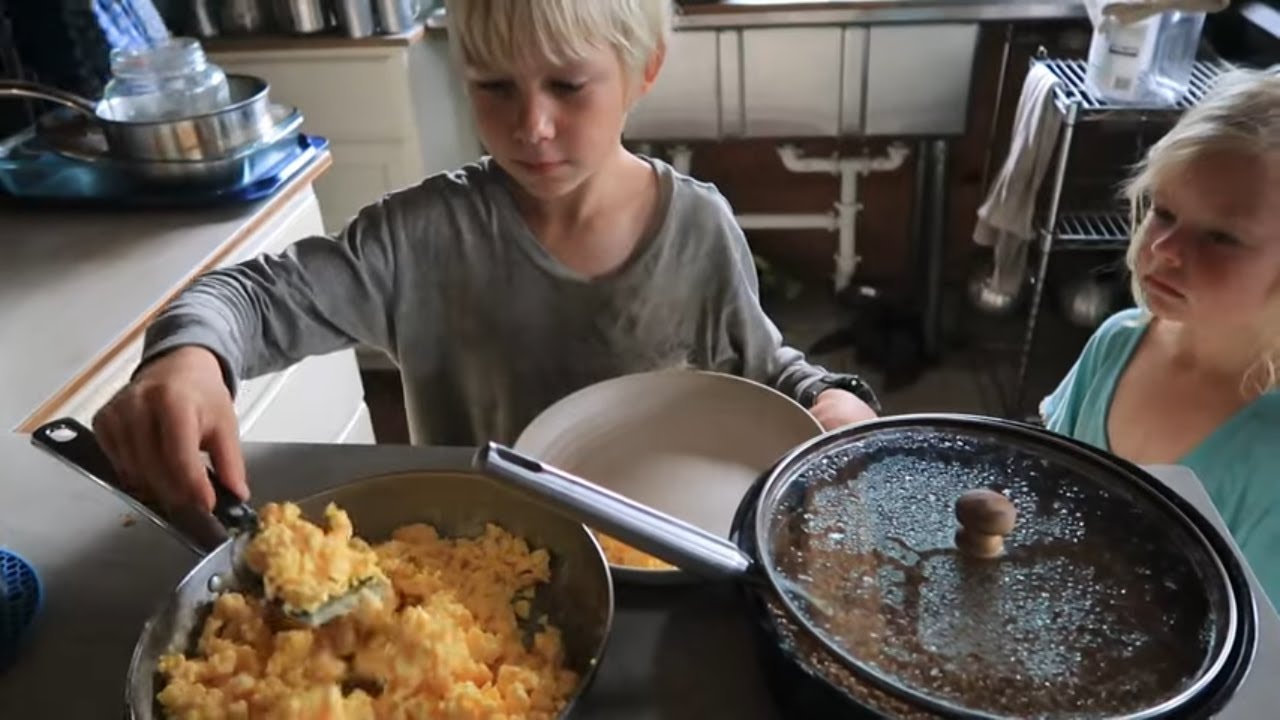 What We Eat In A Day (July 2022) Cheesy Eggs, Snacks For Lunch, Breakfast Sandwiches For Dinner