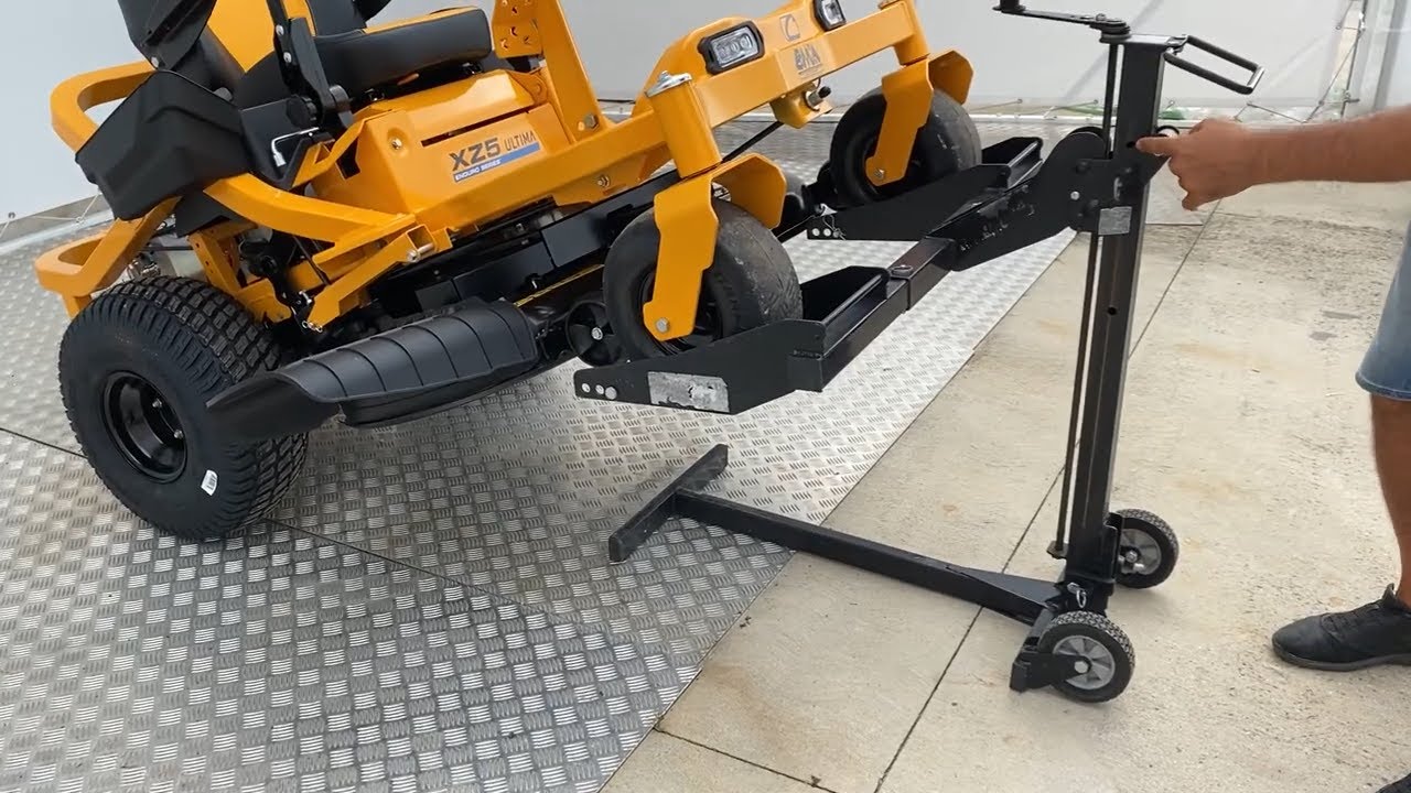 CUB CADET LIFTER - Sollevatore universale per trattorini tosaerba