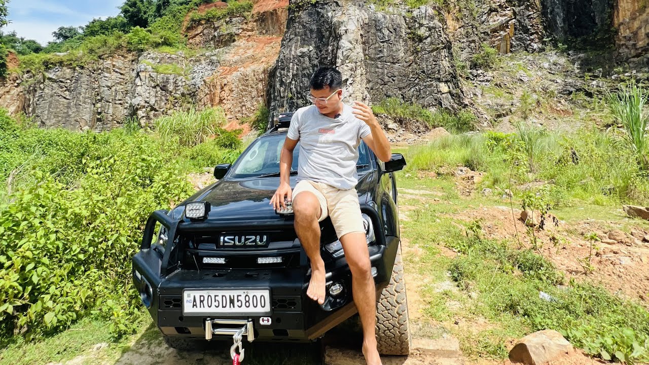 I am in love with this Isuzu V cross 🖤 | Northeast India