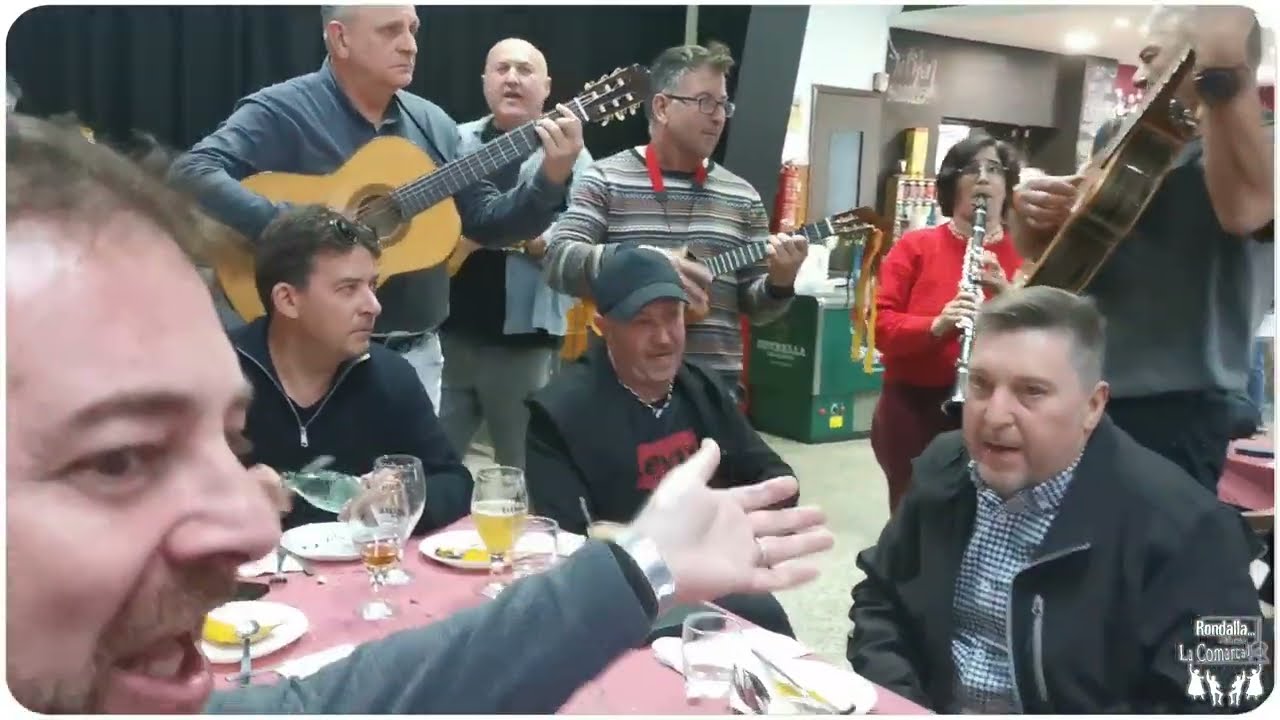 La Comarcal, dinar en Benimaclet-“RodaFolk: Nadales i Balls al Centre Històric de VLC.”-18/12/2022.