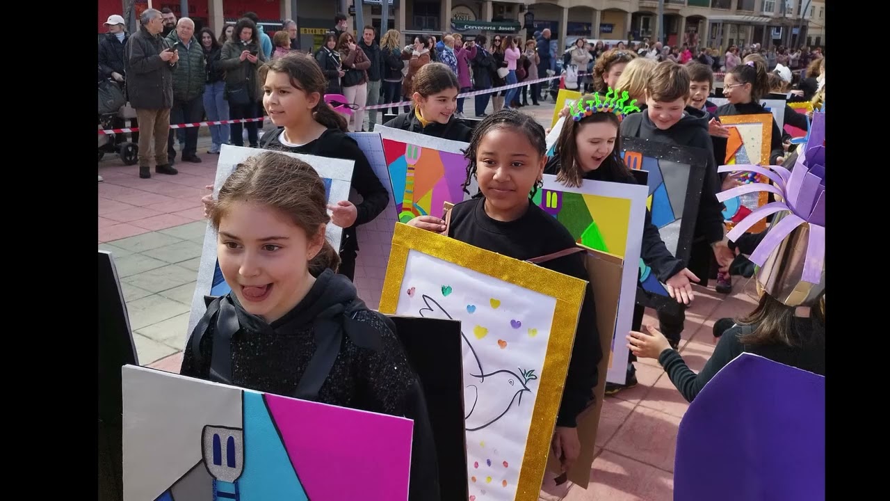 El Colegio 'Lorenzo Medina' rinde homenaje a Picasso en su desfile de Carnaval.