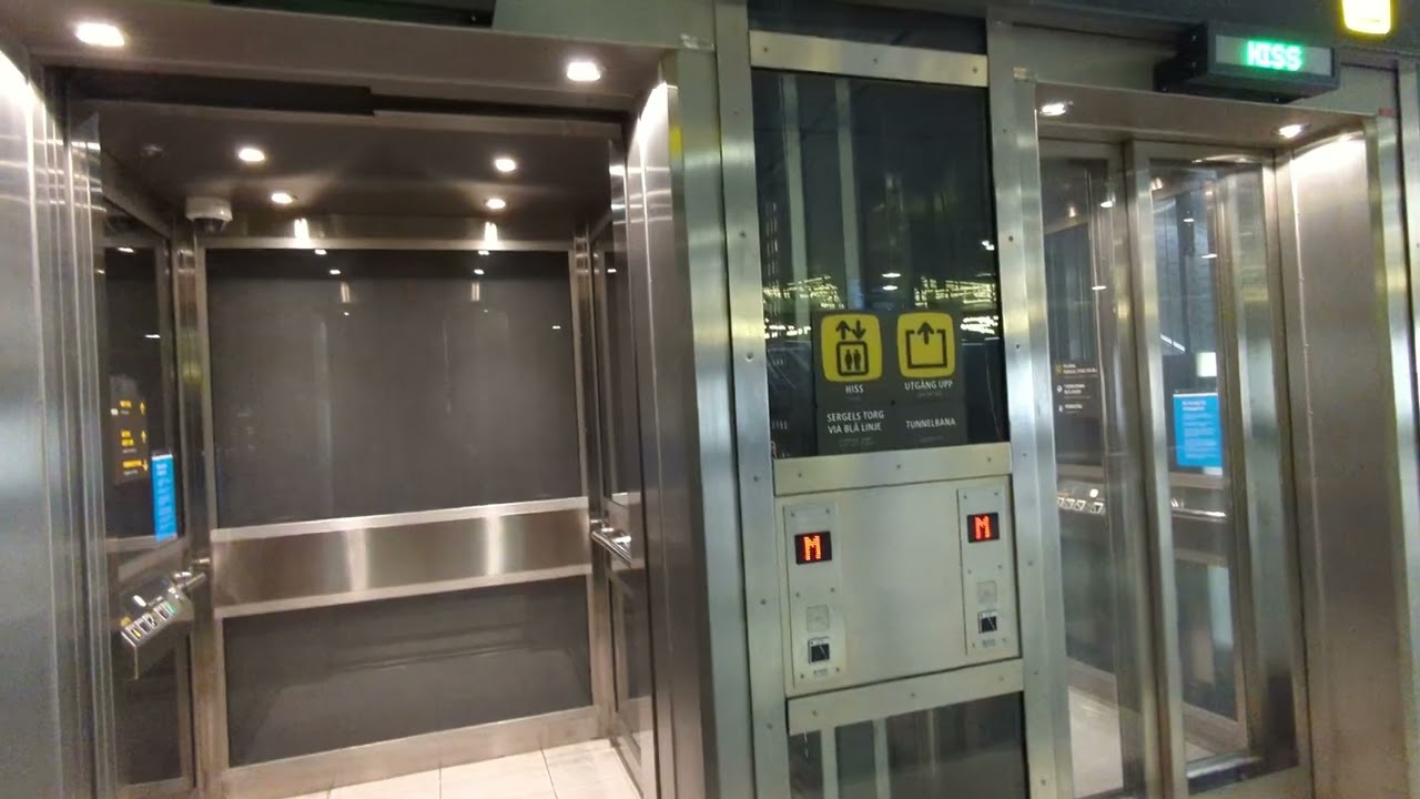 (Sweden Lifts) SMW draghissar @ T-Centralen Metro-Commuter