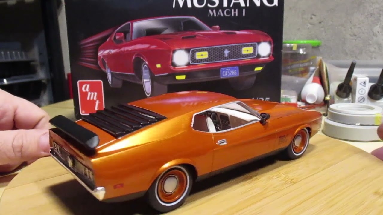 Plastic Models - 1/25 AMT 1971 Ford Mustang Mach I - Completed Build Review