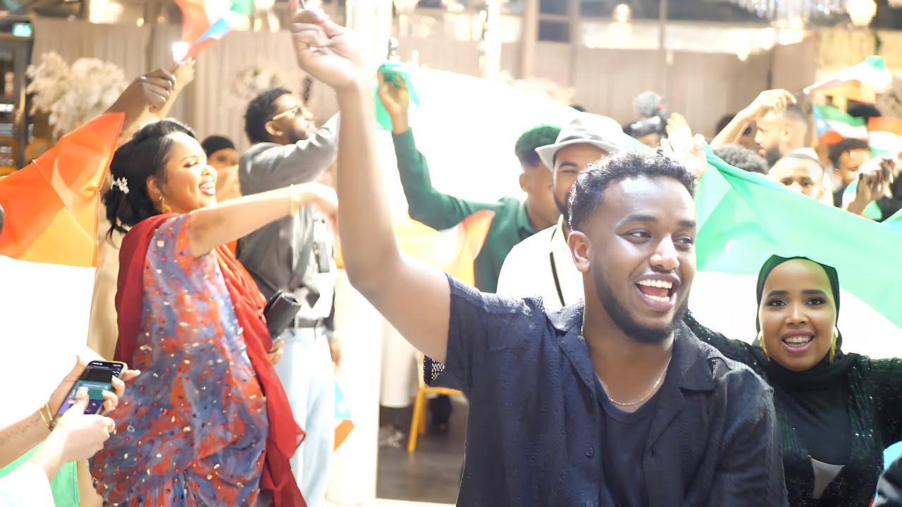 khadar Hanad  HEESTII  JIGJIGA  Showgii xafladii DDS SWEDEN