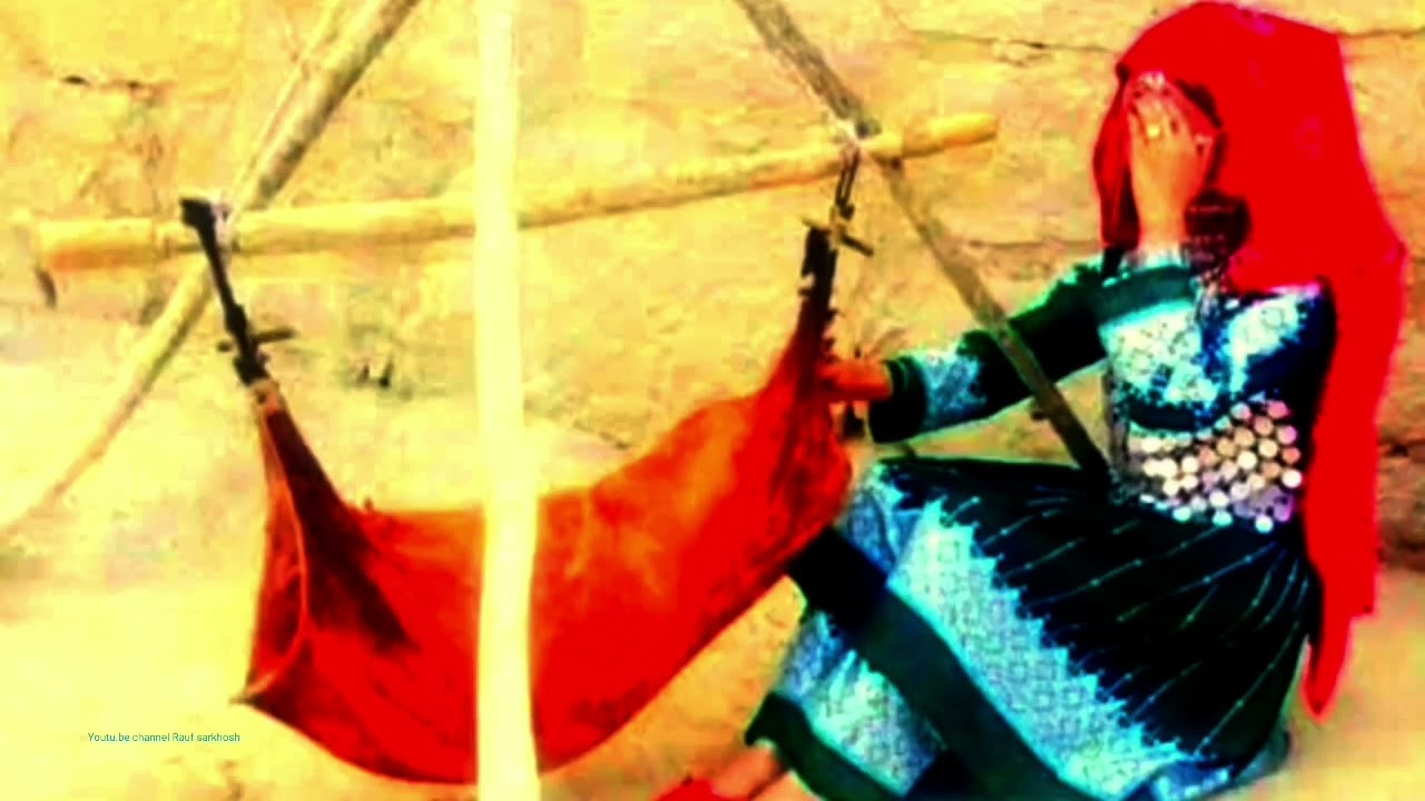 آهنگ محلی هزاره گی با اجرای علی گل یعقوبی یک تن از هنرمندان محلی ولایت دایکندی، افغانستان