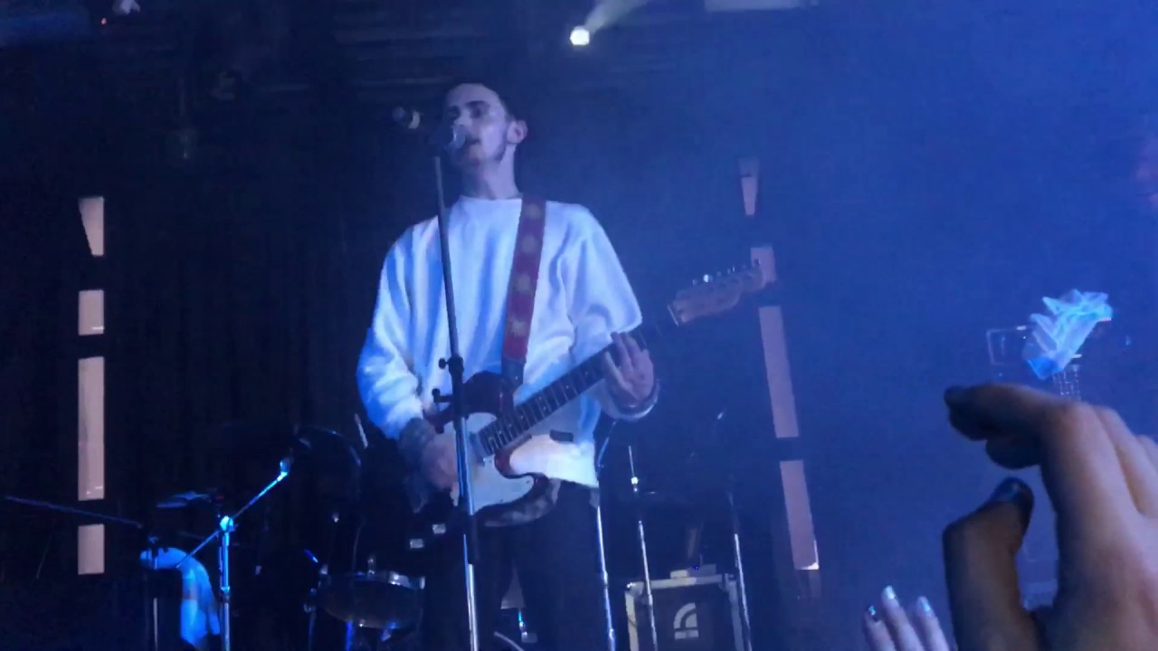 ПОШЛАЯ МОЛЛИ- школа не нужна Live