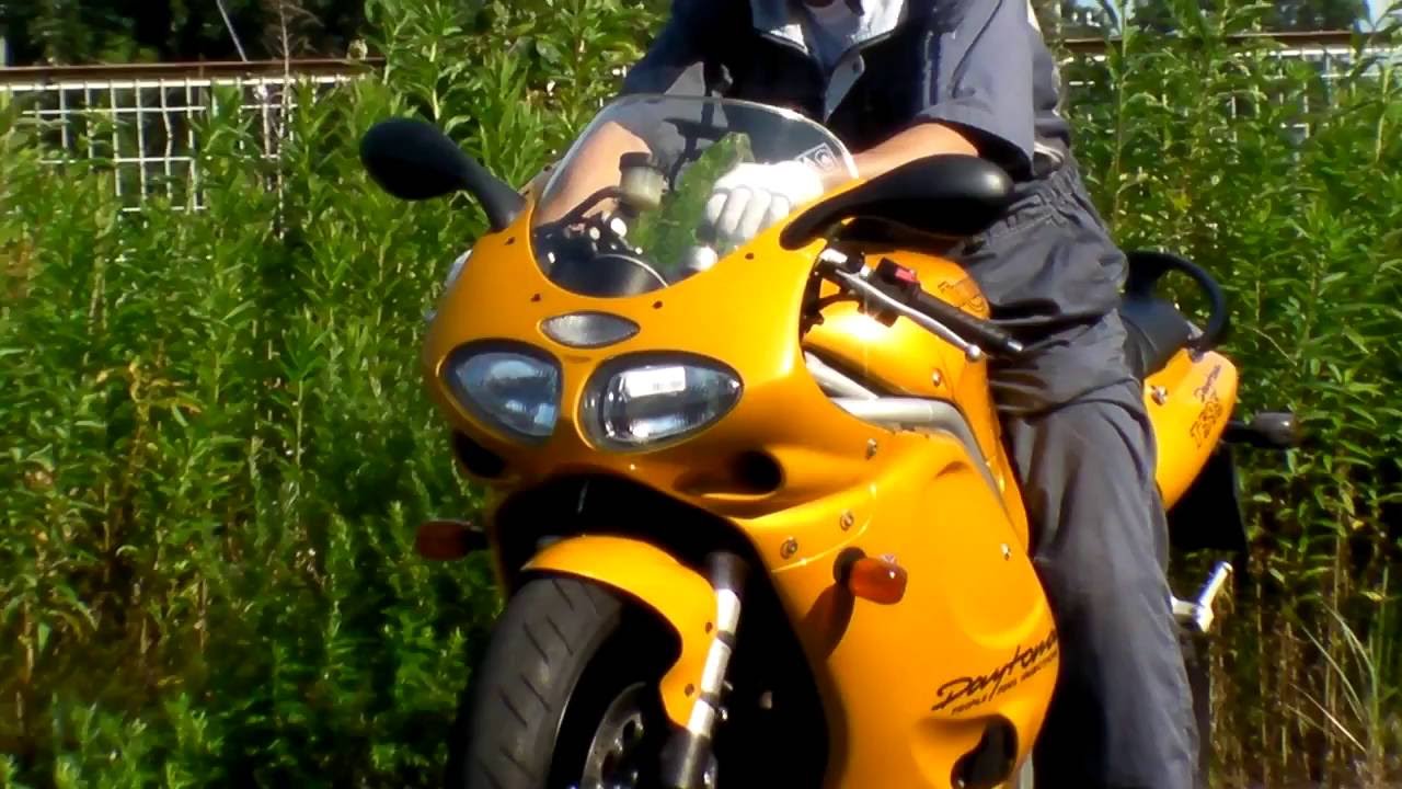 Triumph DAYTONA T595 1606111126 ｔ