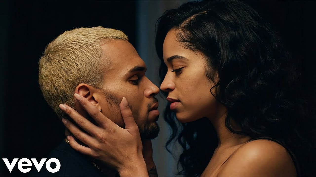Chris Brown ft. Ella Mai – Slow Motion Love (Official Lyrics Video)
