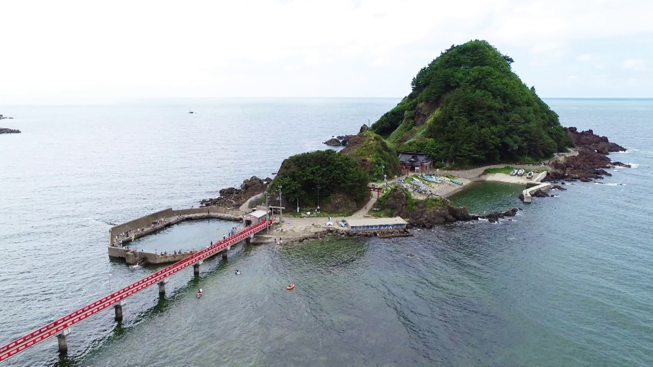 由良海岸｜白山島｜空撮(修)｜４K