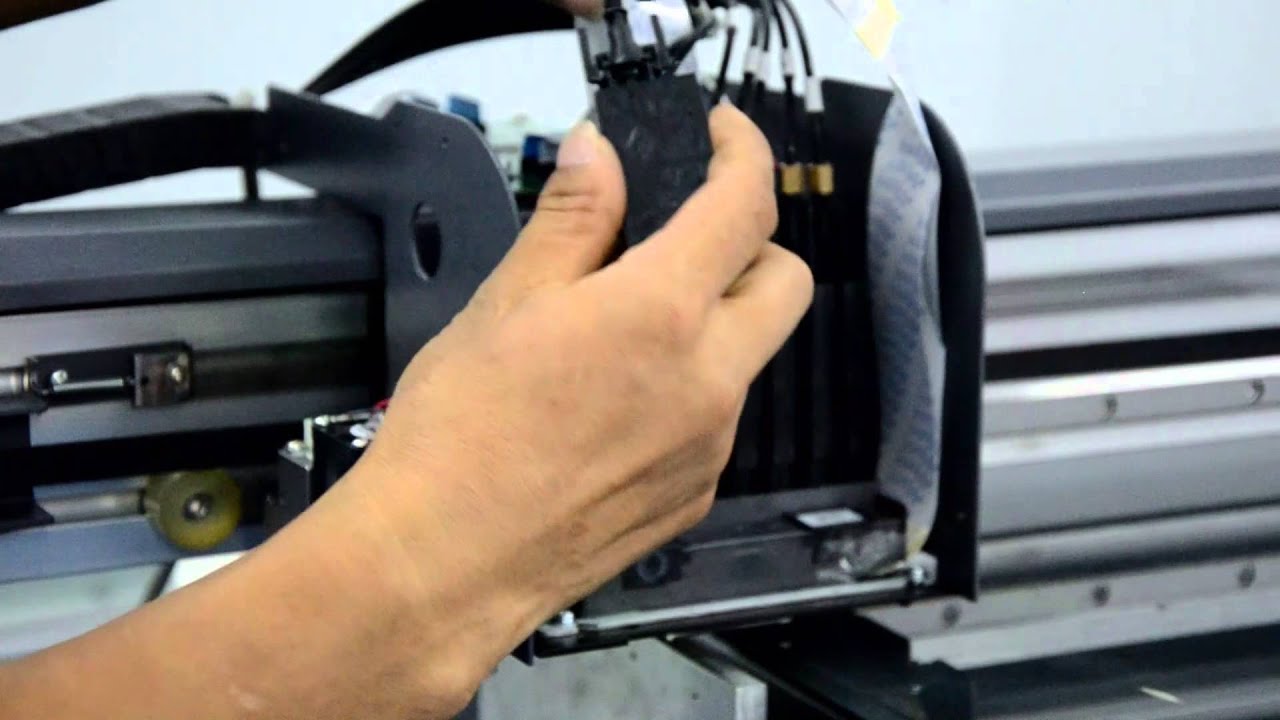 How to Maintain the APEX Digital Flatbed UV LED Printer UV4060