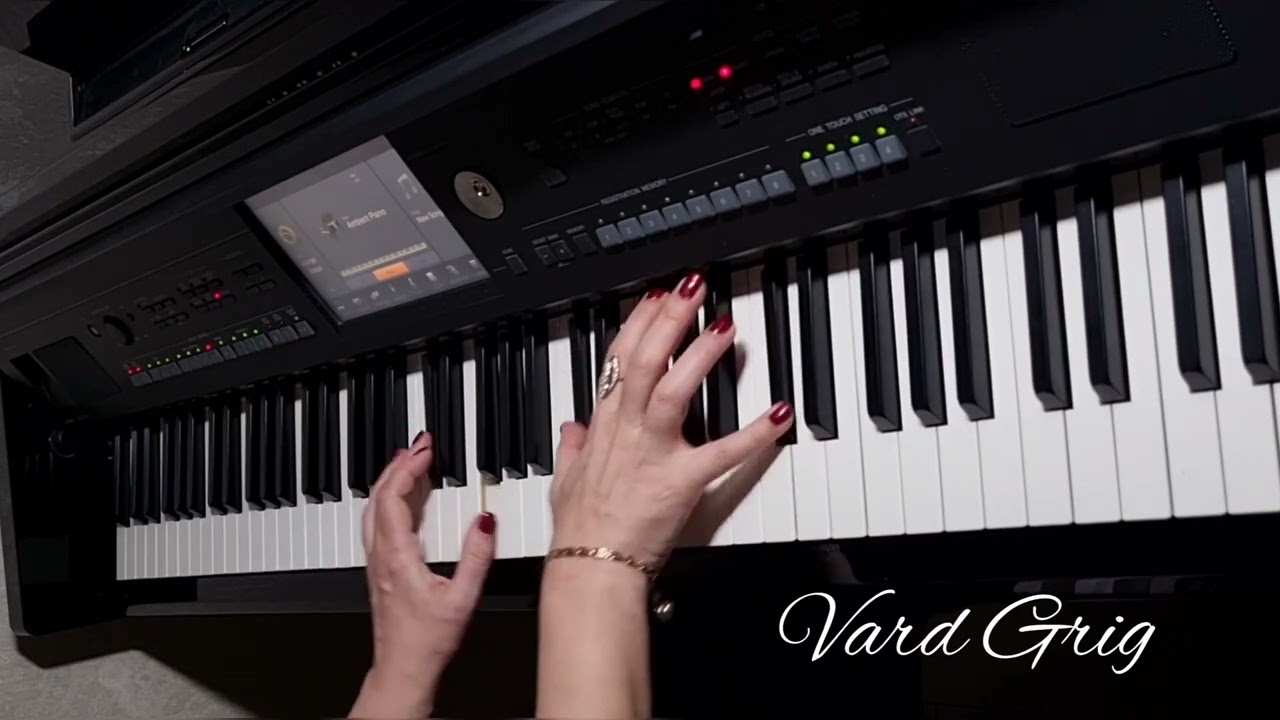Թարմ ծաղիկներ💐Artemi Mejinyan/piano cover Vard Grig