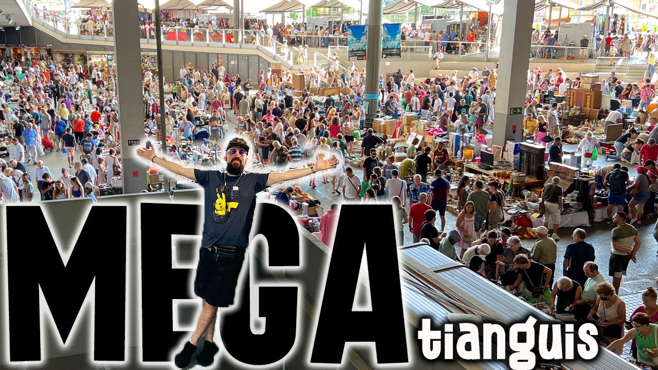 EL MERCADO DE PULGAS MÁS GRANDE DE BARCELONA MERCAT DELS ENCANTS FLEA MARKET
