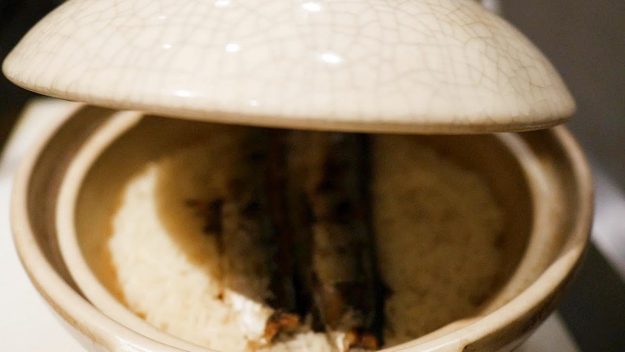 내가 생각하는 돌솥밥의 왕 이 맛을 알면 다른건 못먹죠  Japanese BEST Clay Pot Rice with Pacific Saury