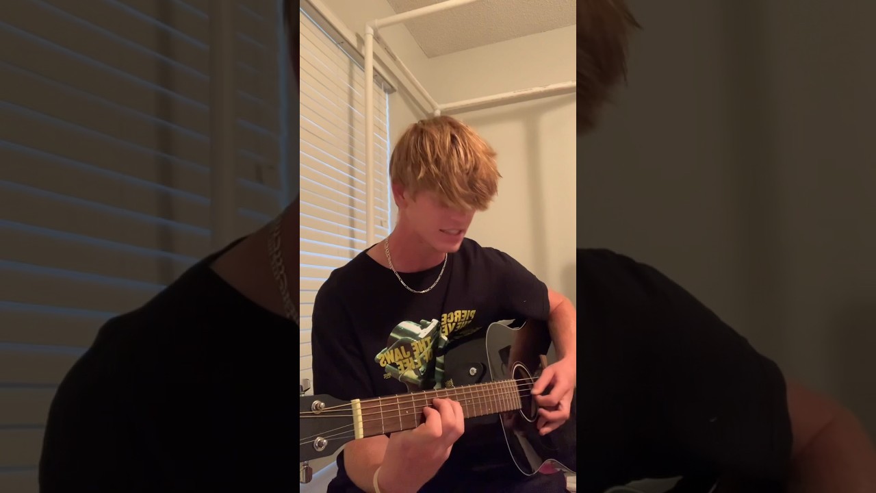 I Think I&rsquo;m OKAY - @mgk 🤘🎸 #machinegunkelly #mgk #travisbarker #poppunk #acousticcover